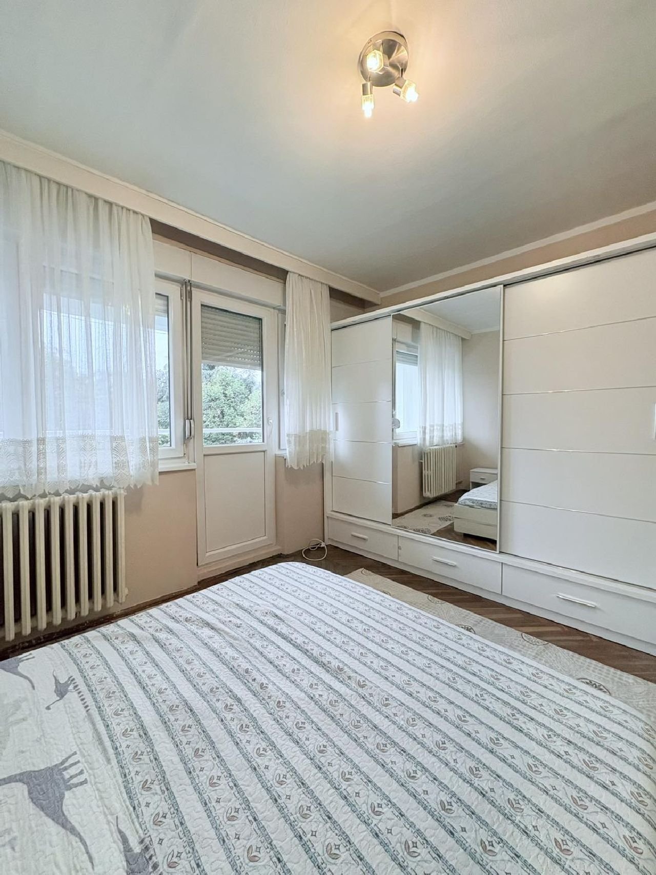 13 Stan Blok 33 Omladinskih Brigada