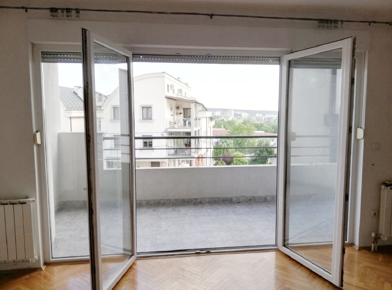 13 Stan Dedinje Miloja Đaka