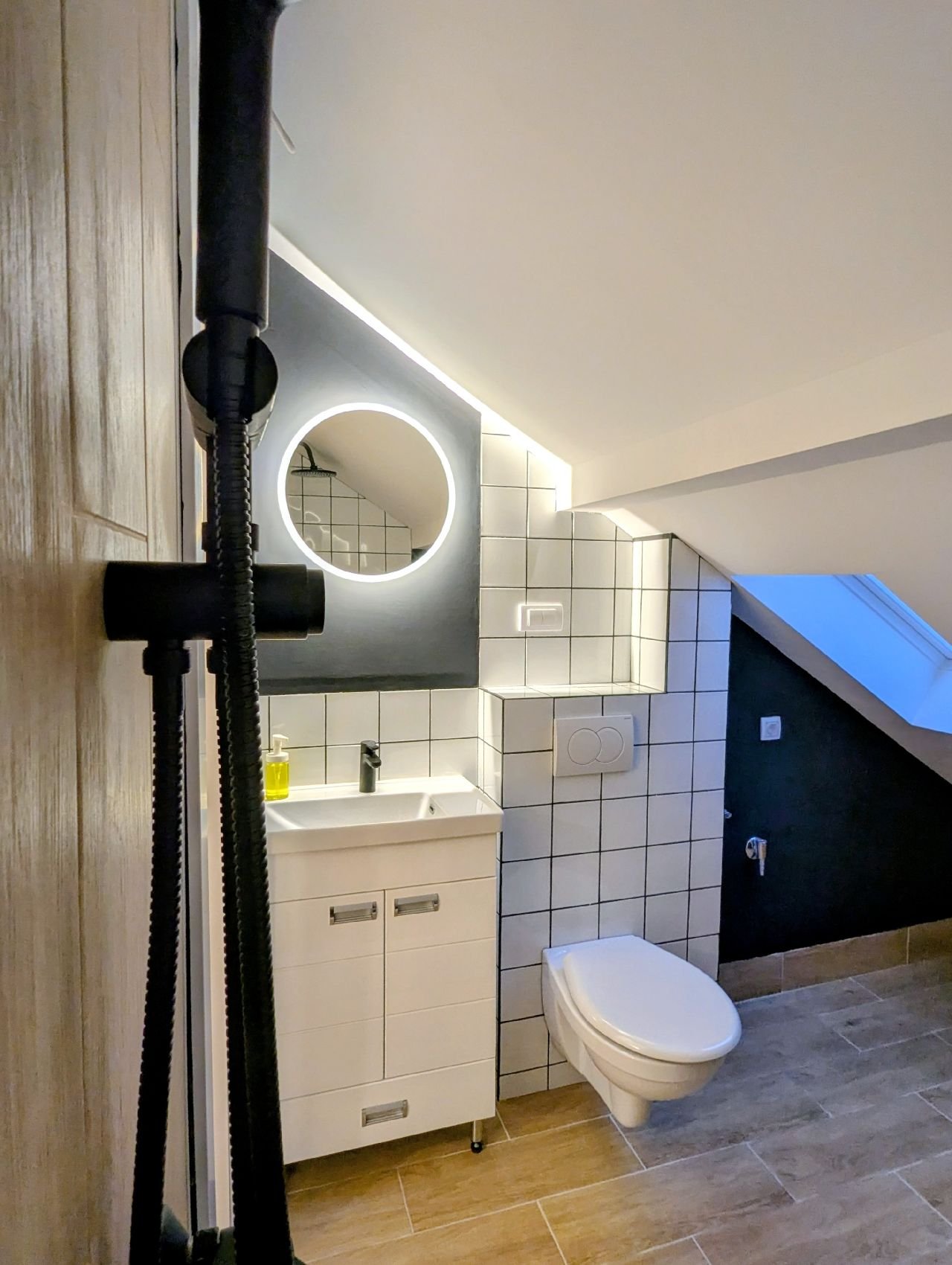 23 Stan Železnik Titova