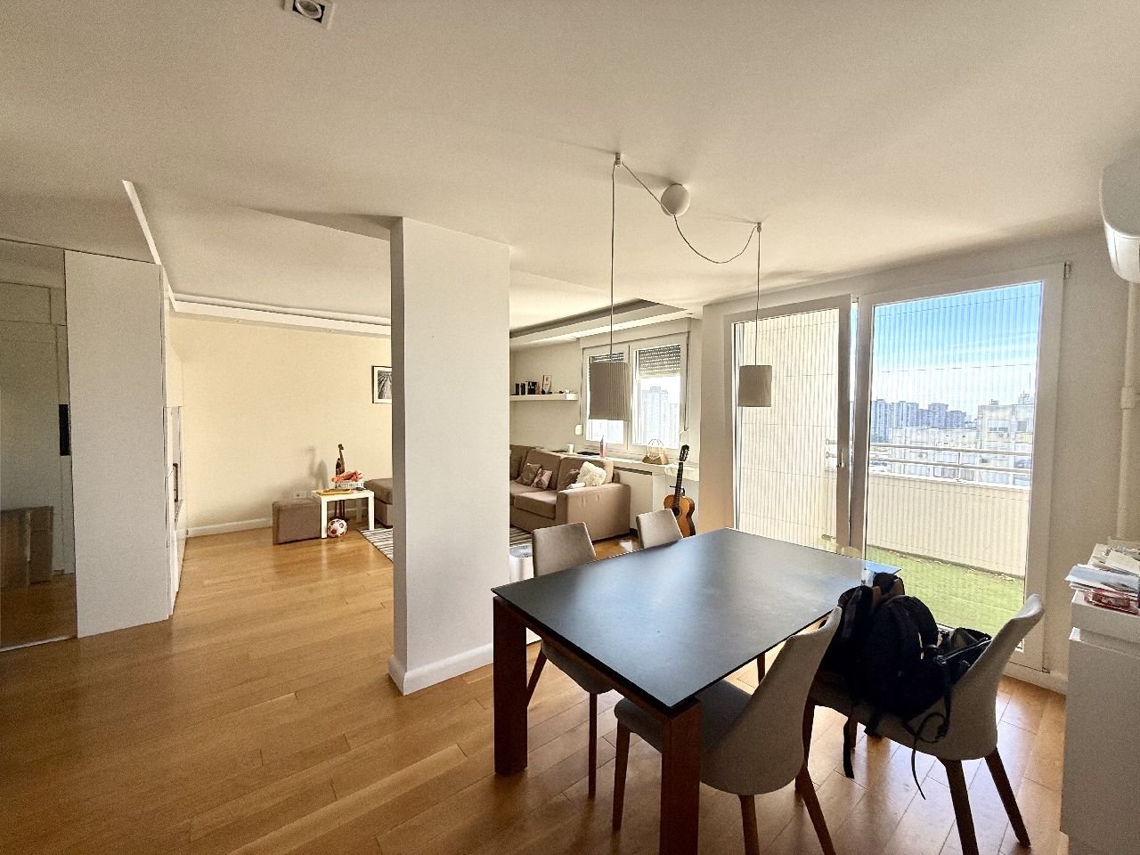 27 Stan Blok 63 Nehruova